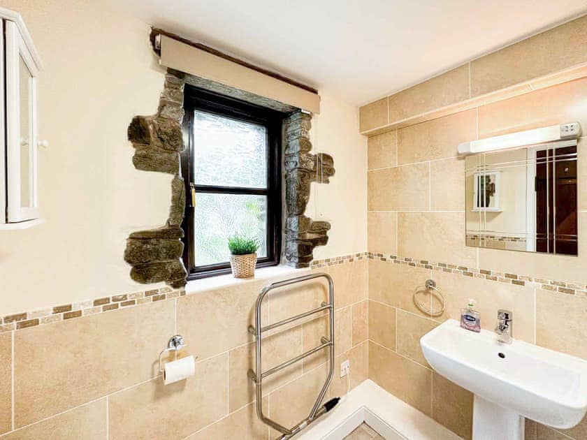Bathroom | Kite 1 - Cwm Chwefru Cottages, Newbridge-on-Wye, near Builth Wells