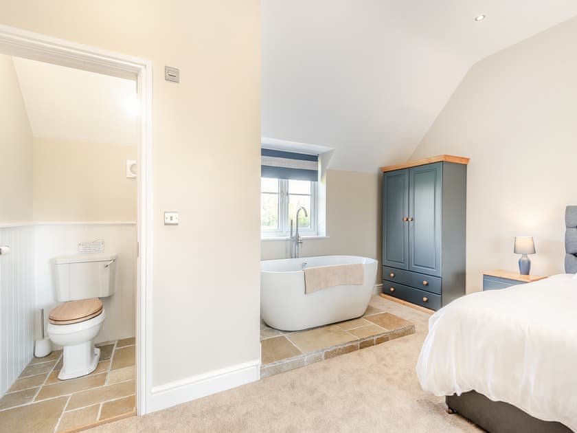 Double bedroom | Horseshoe Cottage, South Leverton