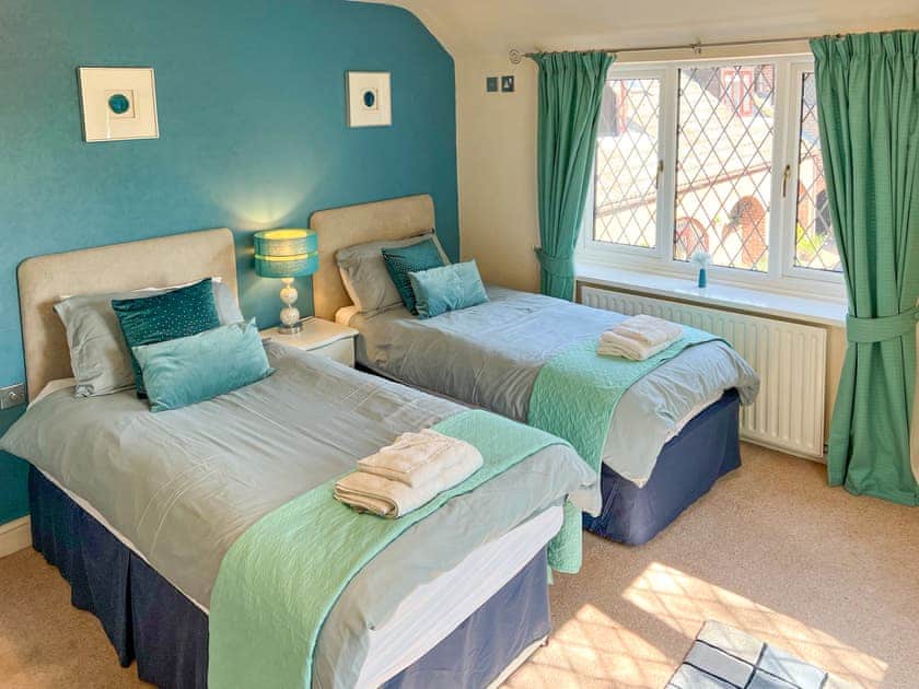 Twin bedroom | Lambourne House - Ashtree Court, Skegness