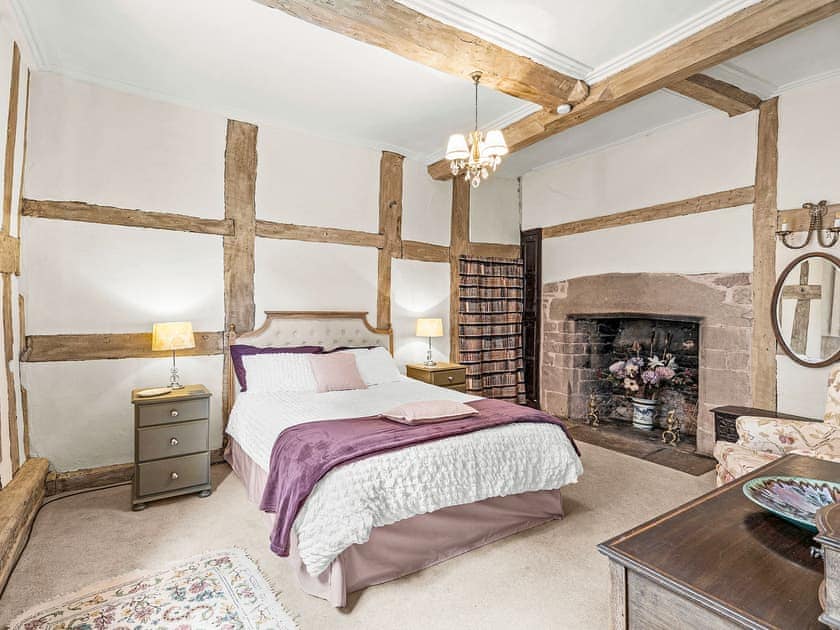 Double bedroom | Gardeners Cottage, Kynaston
