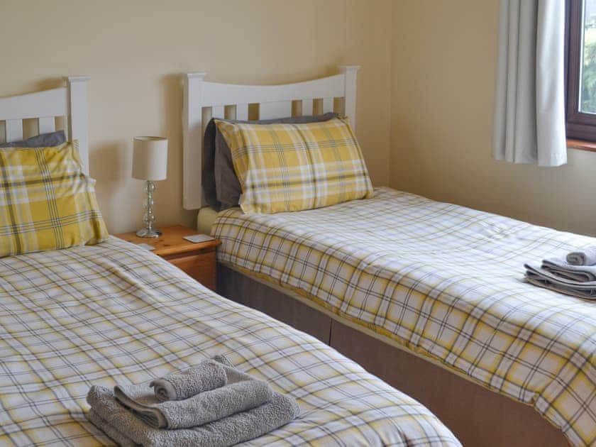 Twin bedroom | The Junipers, Tain