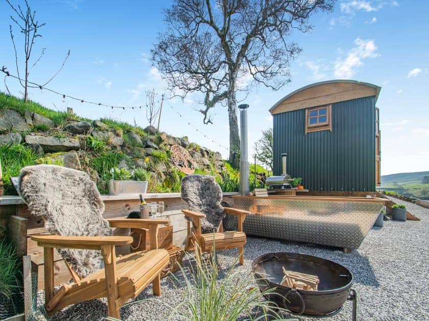 Sitting-out-area | Keepers Hide - Wuthering Huts, Oldfield, near Keighley