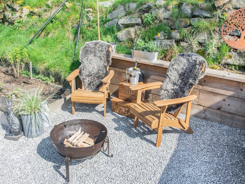 Sitting-out-area | Keepers Hide - Wuthering Huts, Oldfield, near Keighley