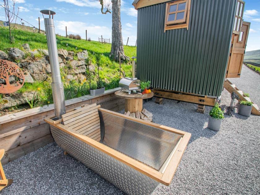 Hot tub | Keepers Hide - Wuthering Huts, Oldfield, near Keighley