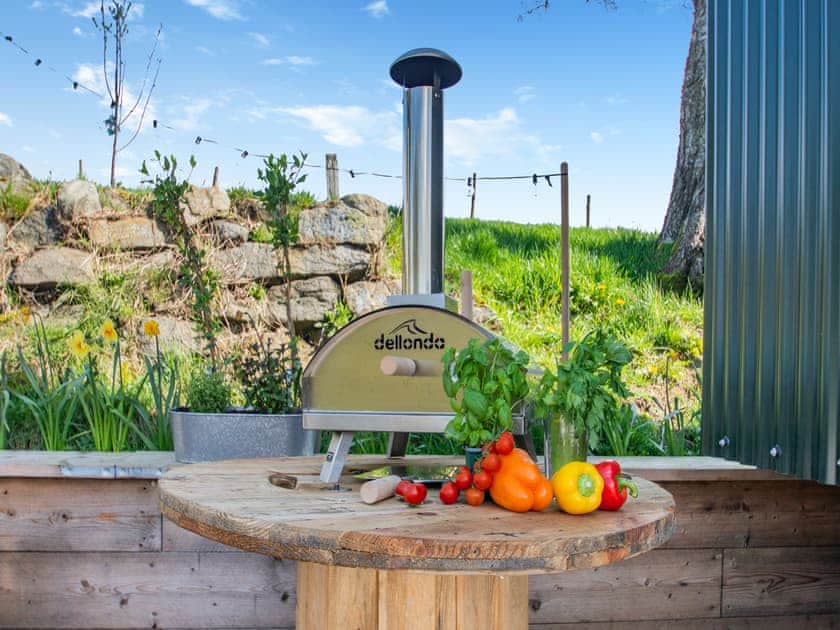 Outdoor eating area | Keepers Hide - Wuthering Huts, Oldfield, near Keighley