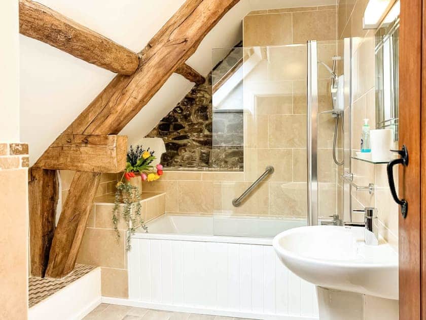 Bathroom | Kite 2 - Cwm Chwefru Cottages, Newbridge-on-Wye, near Builth Wells