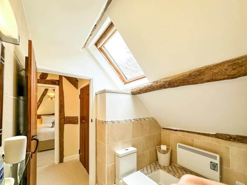 Bathroom | Kite 2 - Cwm Chwefru Cottages, Newbridge-on-Wye, near Builth Wells
