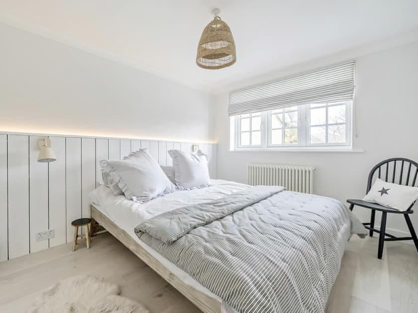 Double bedroom | Seaside Cottage, West Wittering, near Chichester