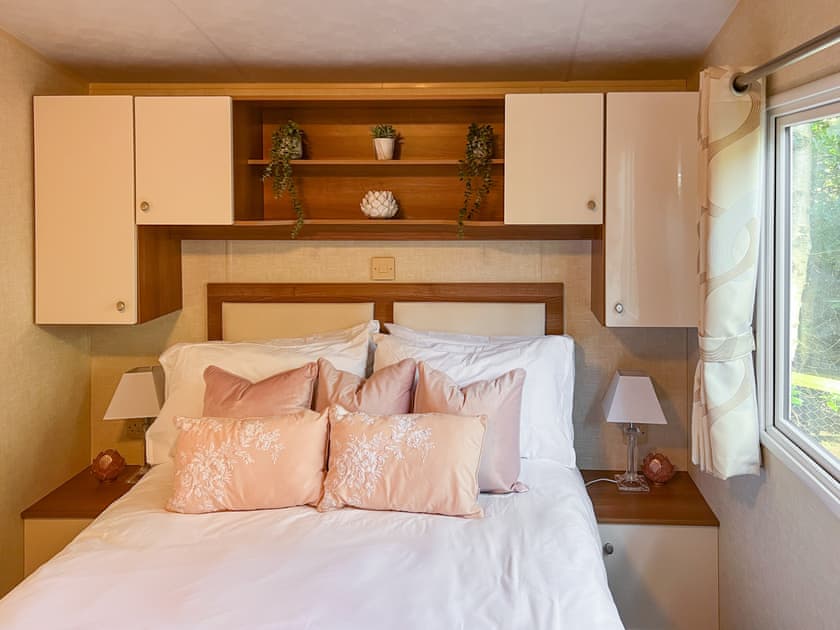 Double bedroom | Robin’s Retreat, Kelling Heath