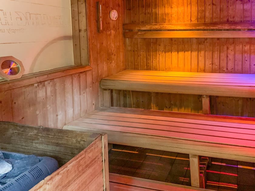On-site amenities | Robin’s Retreat, Kelling Heath