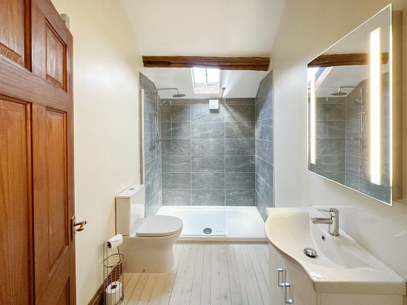 Shower room | Stone Barn - Barton Hall Farm, Pooley Bridge