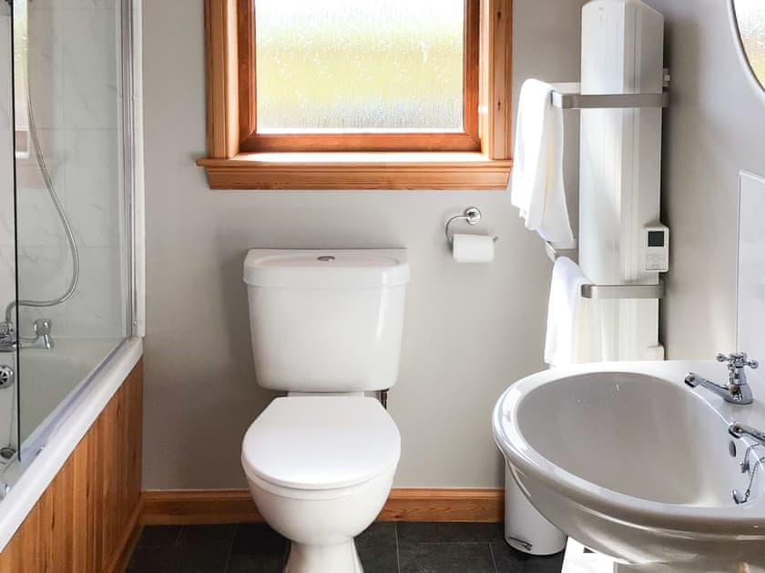 Bathroom | Stackyard Cottage, Reay, near Thurso