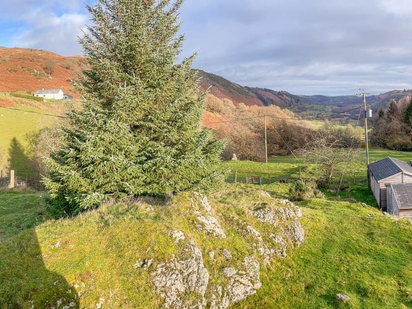 Setting | The Barn, Corwen