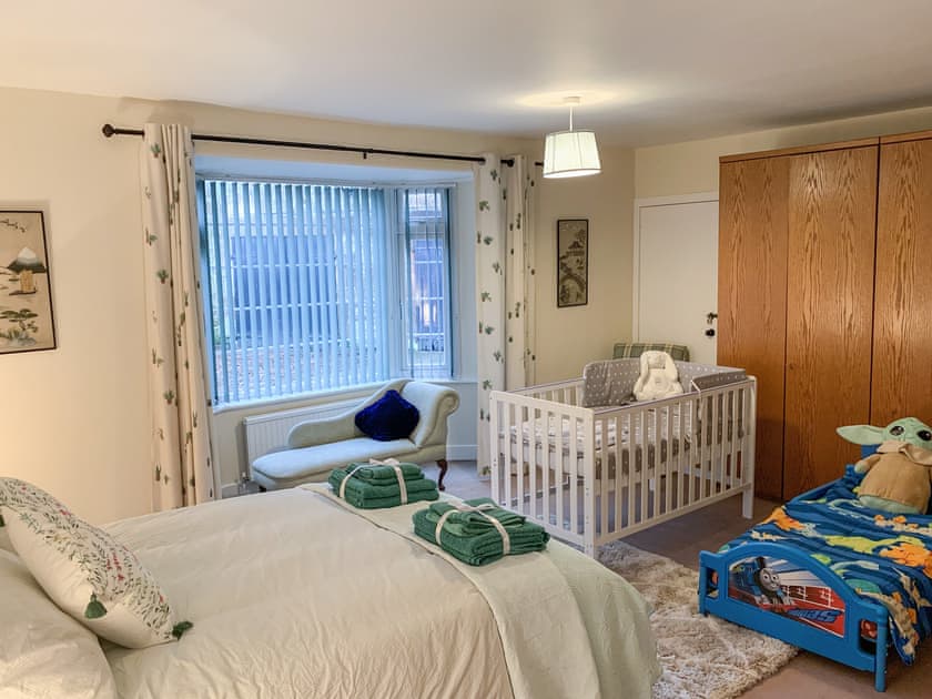 Bedroom 3 double , cot or toddler bed available | Milnhead Cottage, Dumfries