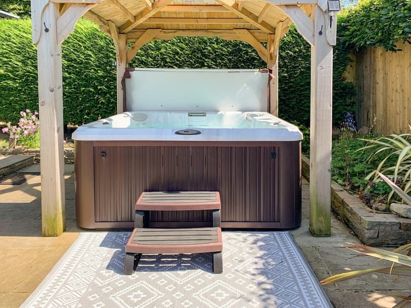 Hot tub | Eversfield, Goathland, near Whitby