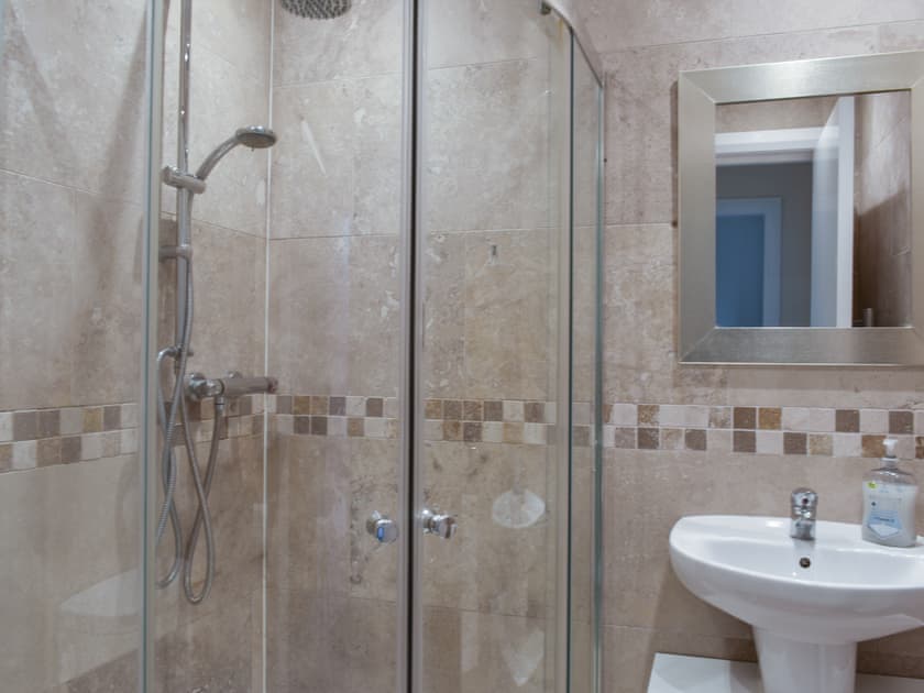 Shower room | Mount View, Scarborough