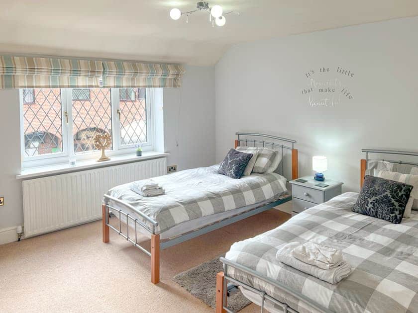 Good-sized twin bedroom | Lambourne House - Ashtree Court, Skegness