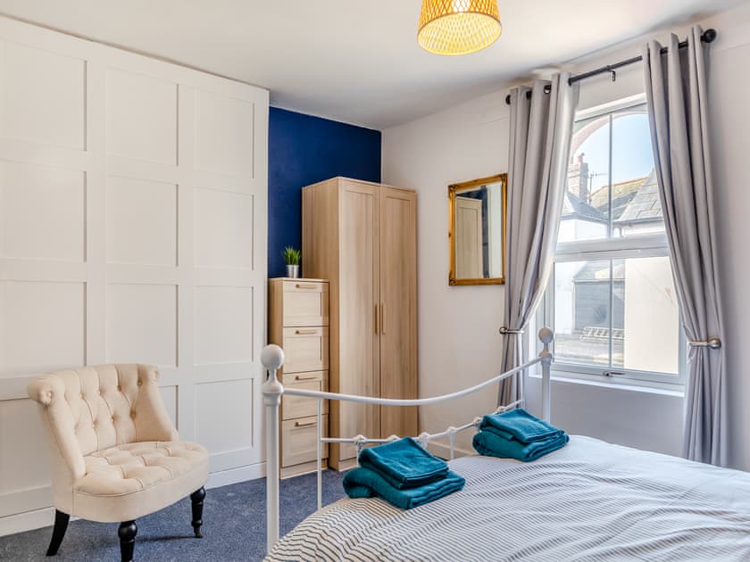Double bedroom | Primrose Cottage, Teignmouth