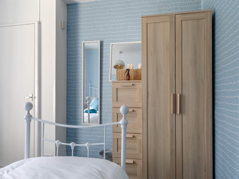 Twin bedroom | Primrose Cottage, Teignmouth
