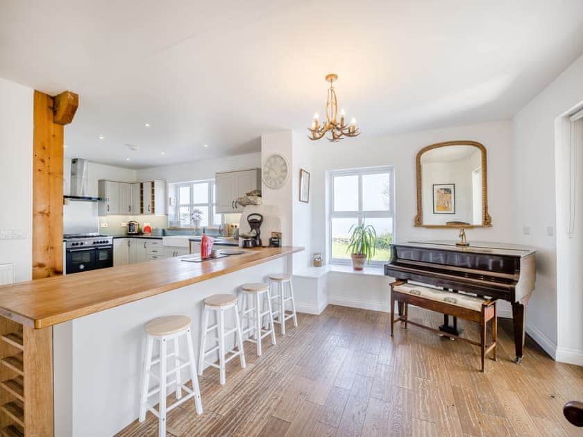 Kitchen/diner | Ty Newydd, Llanddona