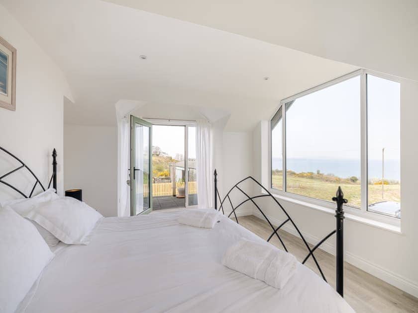 Master bedroom | Ty Newydd, Llanddona
