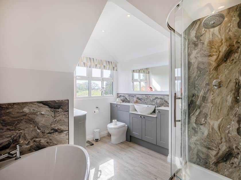 En-suite | Ty Newydd, Llanddona