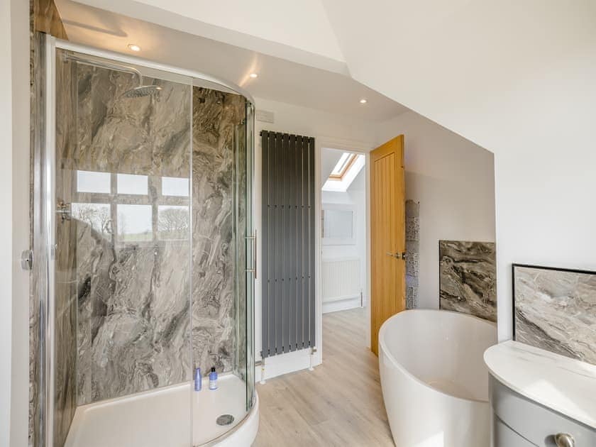 En-suite | Ty Newydd, Llanddona