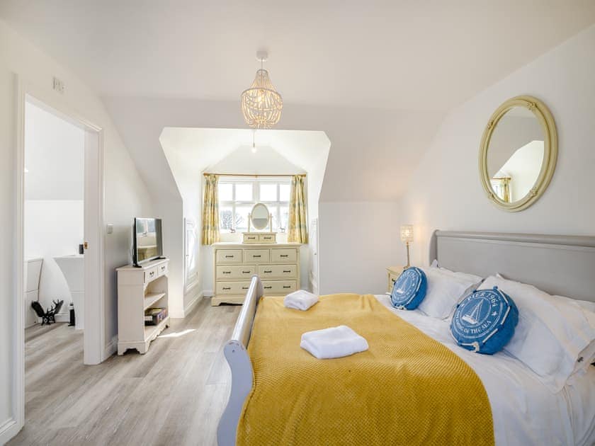 Double bedroom | Ty Newydd, Llanddona
