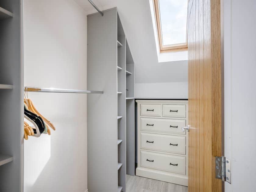 Walk in wardrobe | Ty Newydd, Llanddona