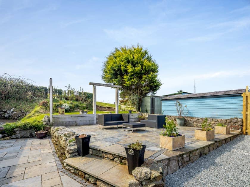 Garden | Ty Newydd, Llanddona