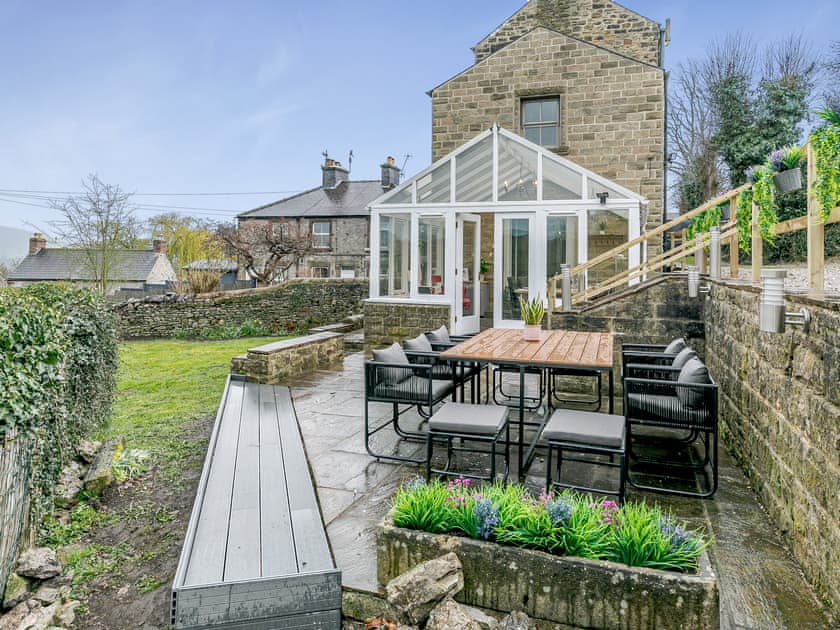 Sitting-out-area | Rock Mews, Bakewell