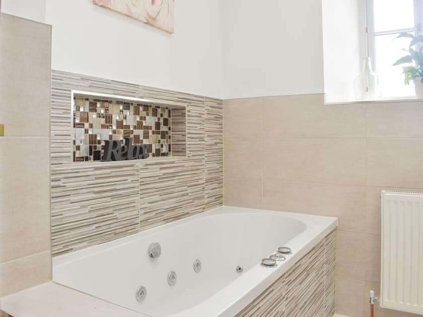 En-suite | The Old Broadley Chapel, Lewdown, near Launceston