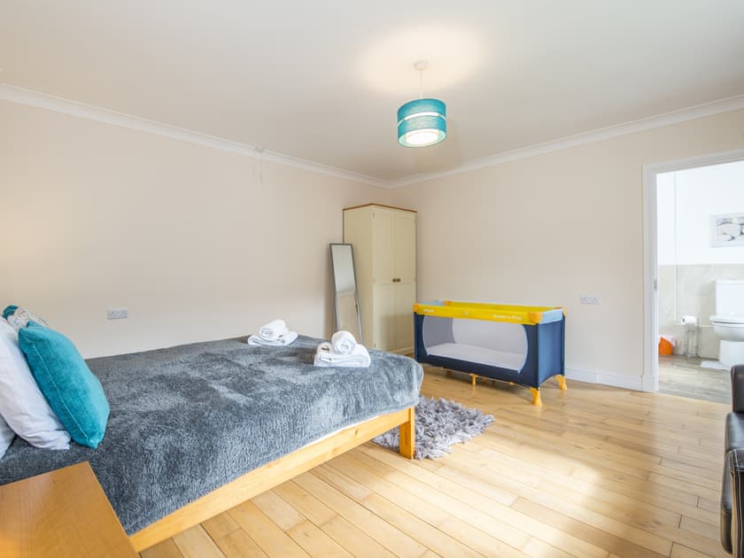 Double bedroom | Golwg y Cwm, Cilrhedyn, near Newcastle Emlyn