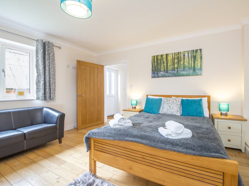 Double bedroom | Golwg y Cwm, Cilrhedyn, near Newcastle Emlyn