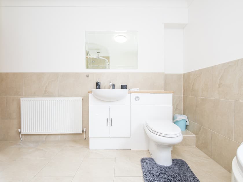 Bathroom | Golwg y Cwm, Cilrhedyn, near Newcastle Emlyn