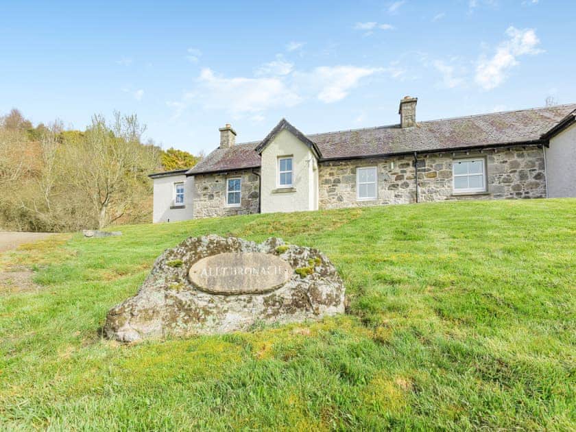 Exterior | Allt Bronach - Gaskbeg Farm, Laggan