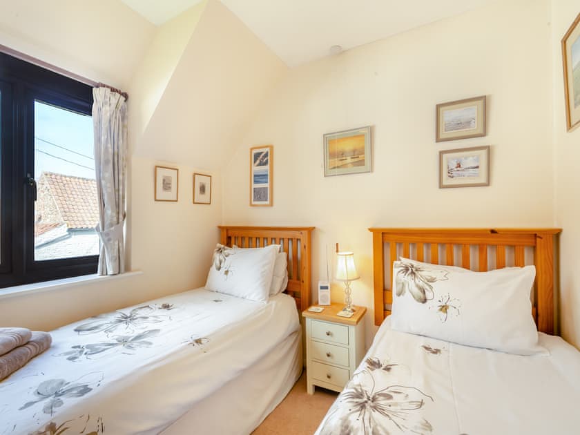 Twin bedroom | Langford Cottage, Ringstead, near Hunstanton