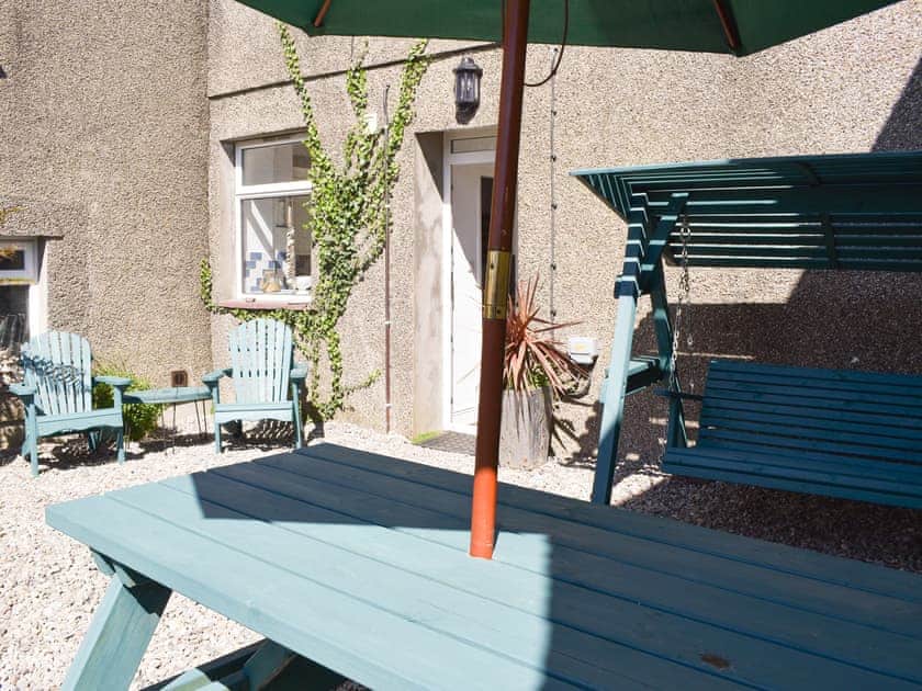 Outdoor eating area | Ty Newydd, Pontllyfni, near Caernarfon