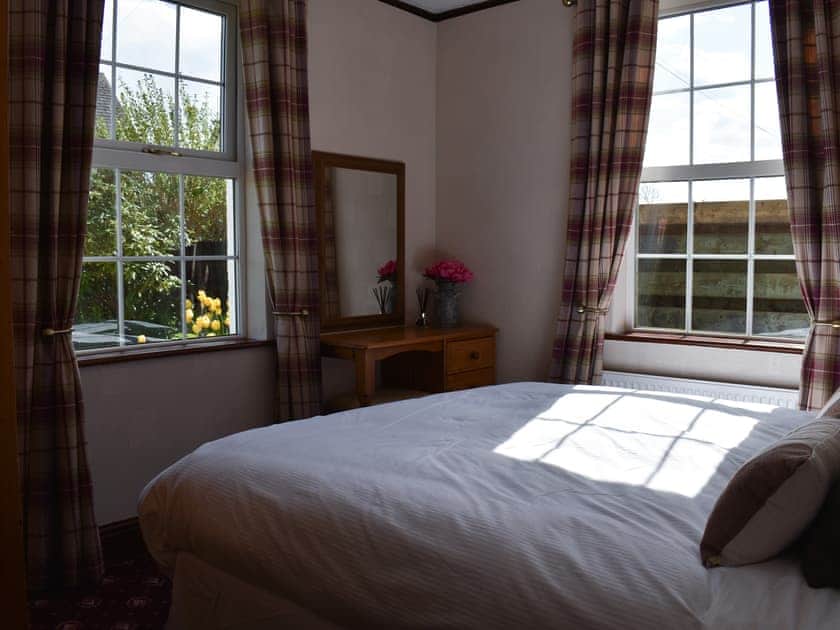 Double bedroom | Hillview, Millness, near Crooklands