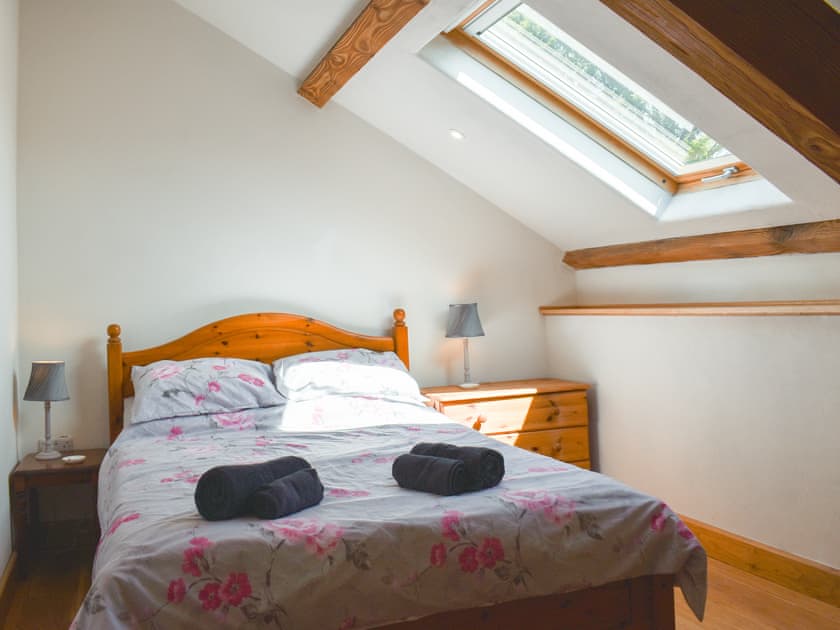 Double bedroom | Slade Barn - Slade Farm, Brayford