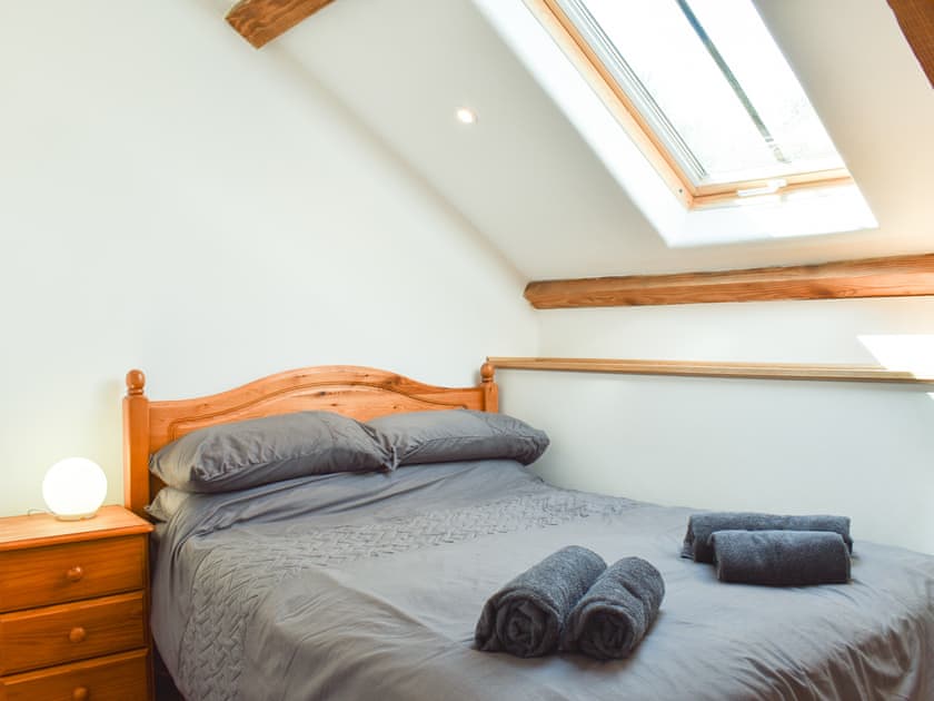 Double bedroom | Slade Barn - Slade Farm, Brayford