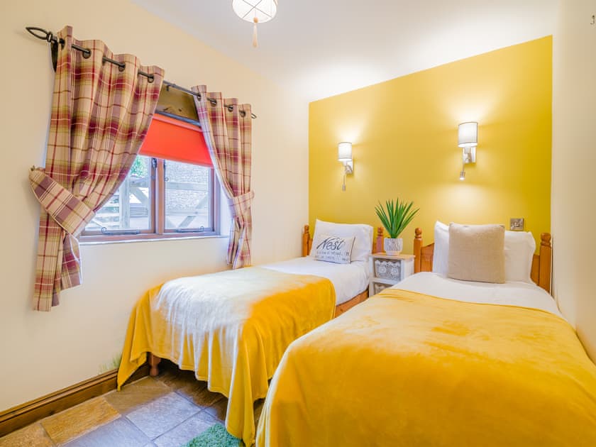 Twin bedroom | The Big Old Dairy, Weston-super-Mare