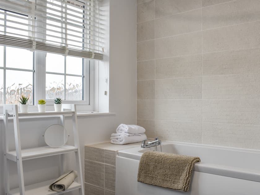 Bathroom | Scarborough Wave, Scarborough