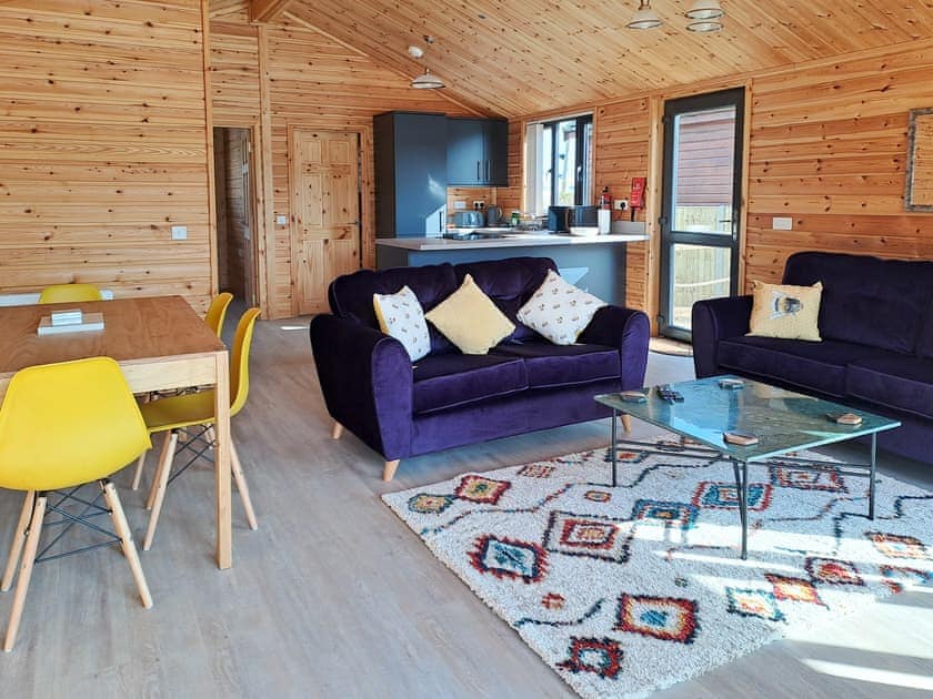 Living room/dining room | Nature’s Nook - Norfolk Holiday Lodges, Brundall
