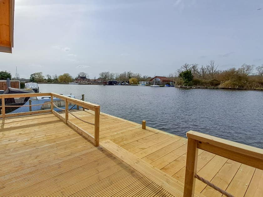 View | Nature’s Nook - Norfolk Holiday Lodges, Brundall
