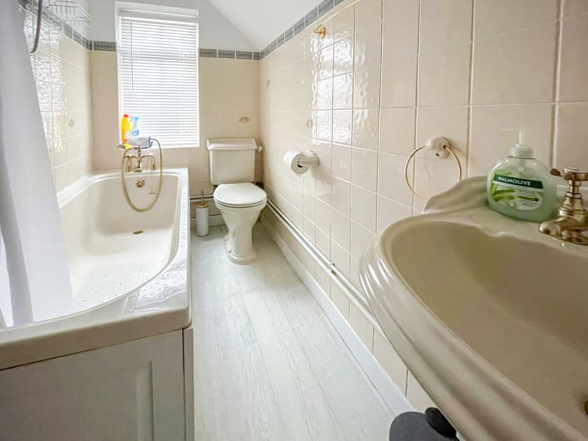 Bathroom | Crossways, Lelant, near Hayle