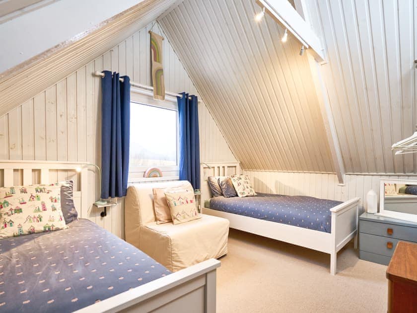 Twin bedroom | The Moorings, Newton