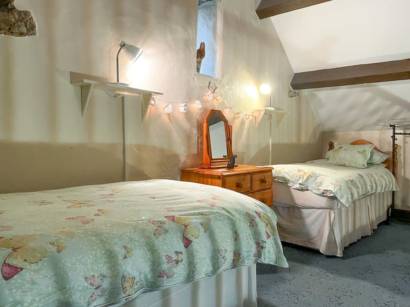 Twin bedroom | Abbots Abode - Monks Retreat, Tideswell, near Buxton