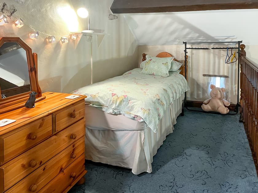 Twin bedroom | Abbots Abode - Monks Retreat, Tideswell, near Buxton