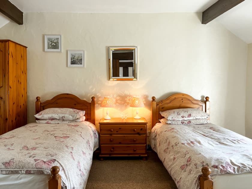 Twin bedroom | Friars Folly - Monks Retreat, Tideswell, near Buxton